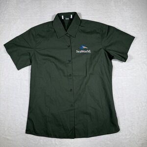 SeaWorld Uniform Shirt Short Sleeve Green Mens MD Embroidered Logo Work